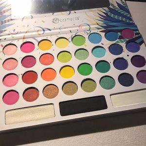 Bh cosmetics take back to Brazil eyeshadow palette